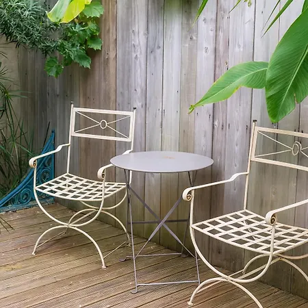 Chez Madeleine Joli Lumineux *